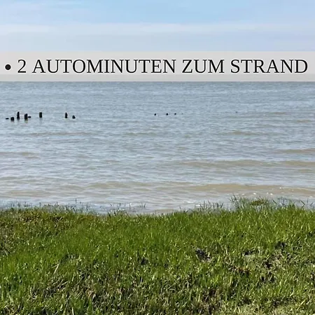 Haus Krabbe Nordsee 2, Fuer 1-2 Personen, Doppelbett, Erdgeschoss, Kostenfreier Parkplatz, 2 Hunde Willkommen, Gute Zuganbindung, Zentral Gelegen, Naehe Bremerhaven *