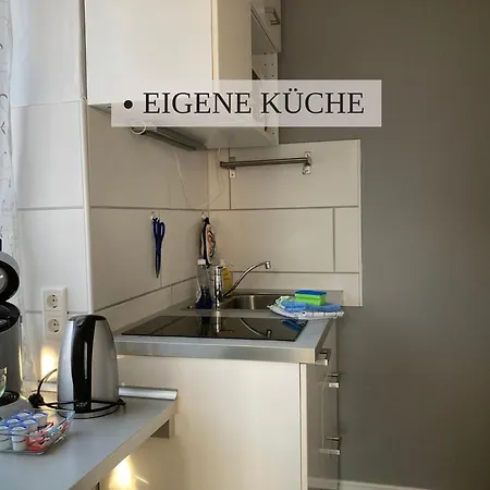 Haus Krabbe Nordsee: Pet-friendly Coastal Retreat With Bike Storage Wremen
