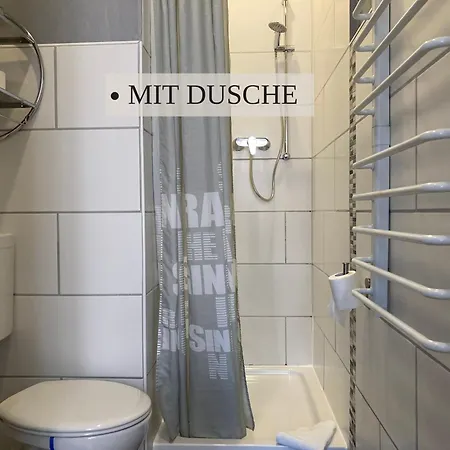 Apartamento Haus Krabbe Nordsee 2, Fuer 1-2 Personen, Doppelbett, Erdgeschoss, Kostenfreier Parkplatz, 2 Hunde Willkommen, Gute Zuganbindung, Zentral Gelegen, Naehe Bremerhaven
