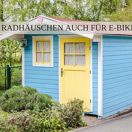 Apartamento Haus Krabbe Nordsee 2, Fuer 1-2 Personen, Doppelbett, Erdgeschoss, Kostenfreier Parkplatz, 2 Hunde Willkommen, Gute Zuganbindung, Zentral Gelegen, Naehe Bremerhaven Wremen
